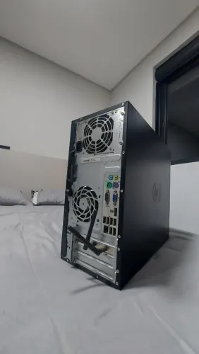Computador para estudo.