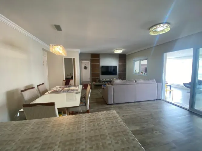 Venda de Apartamento Espaçoso na Vila Mascote, São Paulo-SP: 3 quartos, 3 suítes, 4 banhei