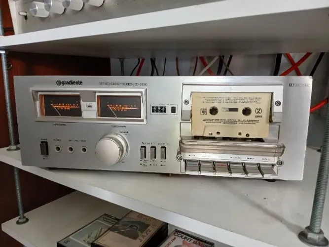 Tape deck Gradiente 2800