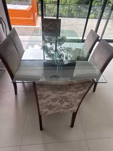 Mesa de jantar 6 lugares- Ótimo estado
