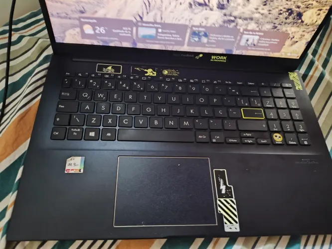 Asus VivoBook i7