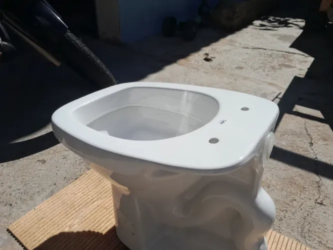 Vendo vaso semi novo