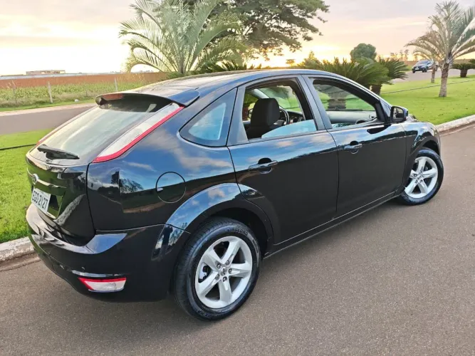 Ford Focus Sedan 1.6/1.6 Flex 8v/16v 4P Mec. 2011