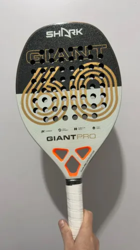 Raquete Beach Tennis Shark Giant 2023 3K 24mm