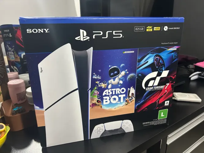 NOVO LACRADO PlayStation 5 Digital Slim Pacote Gran Turismo 7 e Astro Bot