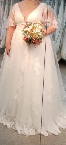 Vestido de noiva plus size tam 50