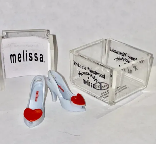 Mini Lady Dragon Melissa da Barbie, limitada