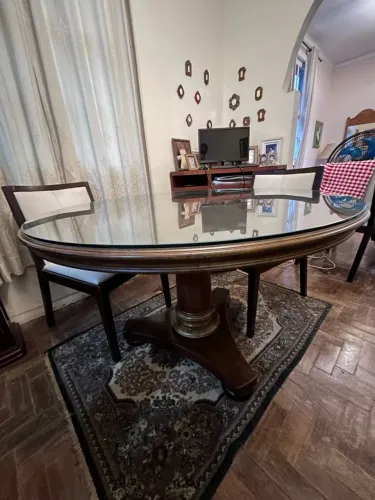 Mesa de Jantar Inglesa em madeira maciça tampo cristal