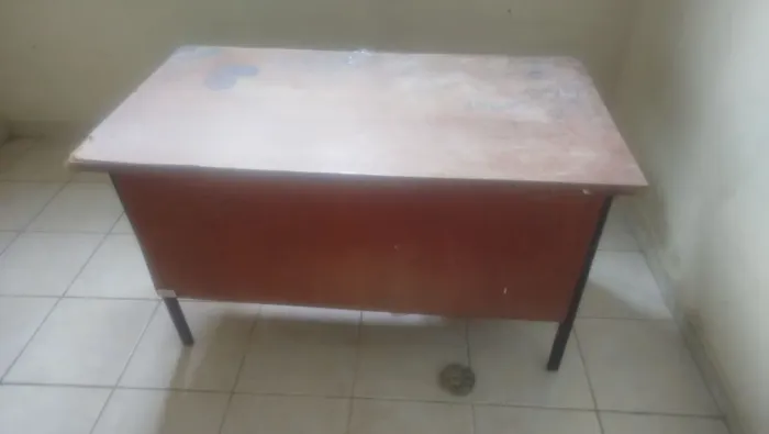 mesa de escritório de madeira maciça 