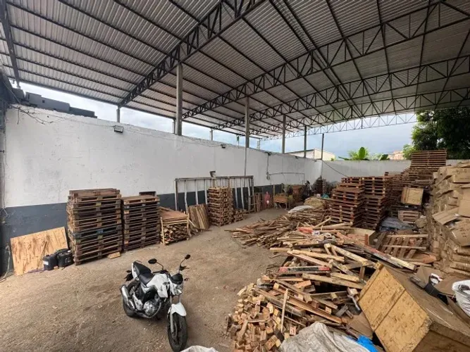 Galpão/Armazém 600m² c/ Acesso para Carretas e Escritório na Zona Leste ( Castanheiras )
