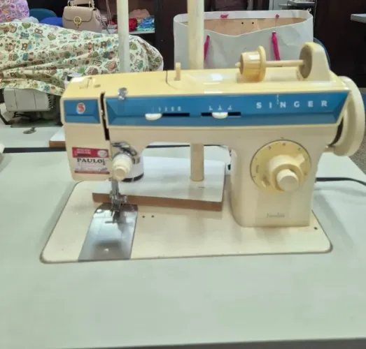 Máquina Doméstica Singer Facilita