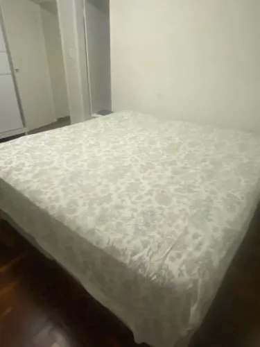 Cama king Simmons