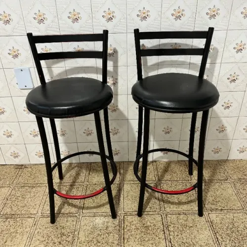 Banquetas bar preta cozinha