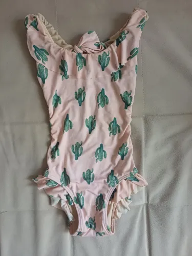 Maiô infantil Ilha Bikini tam 3-4 anos Usado