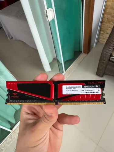 Memória Ram Teamgroup T-force Vulcan 8gb Ddr4 2666mhz 18hbk TLRED48G2666HC18HBK (Usado)