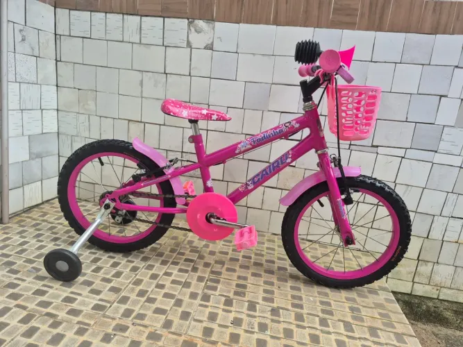 Bicicleta aro 16 Cairu semi nova