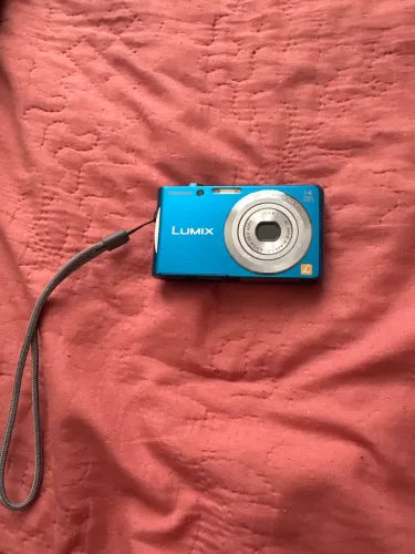 Câmera lumix DMC-FH2