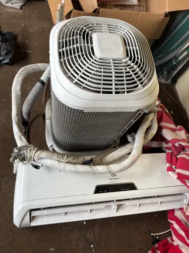 Ar cond Split Inverter Eletrolux 12.000 BTU 