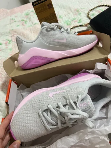Tênis Nike air zoom bella 7 NOVO