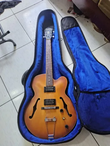 Guitarra Ibanez semiacústica Af 55 + bag. 