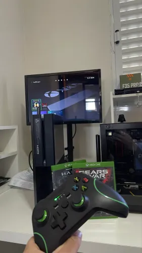 XBOX ONE FAT + CONTROLE + 2 JOGOS e com cabos
