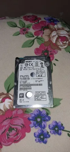 Um hd 500gb com 33 jogos de xbox360 e um emulador de Nintendo com mais de 3 mil jogos