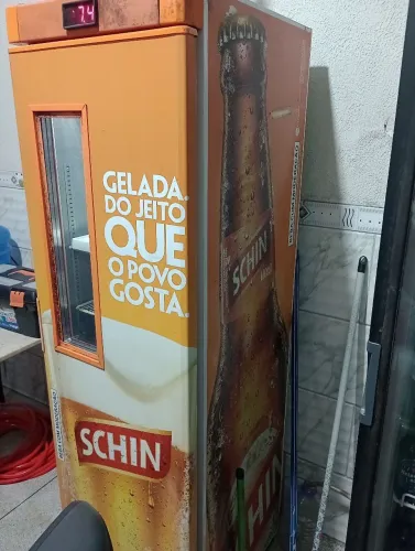 Cervejeira slim ótimo estado