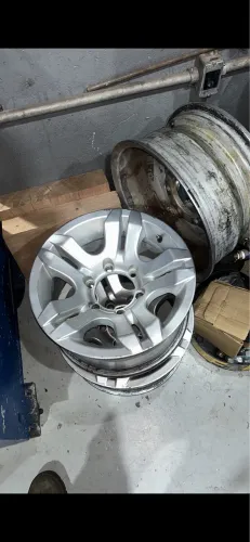 5 Rodas originais Troller 2009/12 Liga leve aro 15 tala 8 offset -25 R$ 2.500,00 as 5