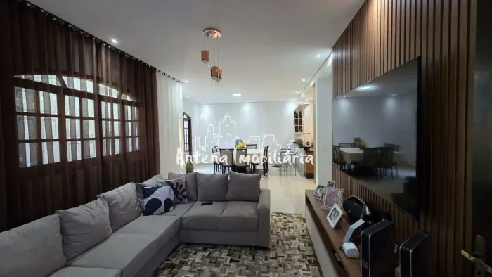 Casa com 03 dormitórios em Tanquinho - Cód.: 12889.