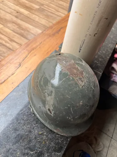 Capacete militar antigo