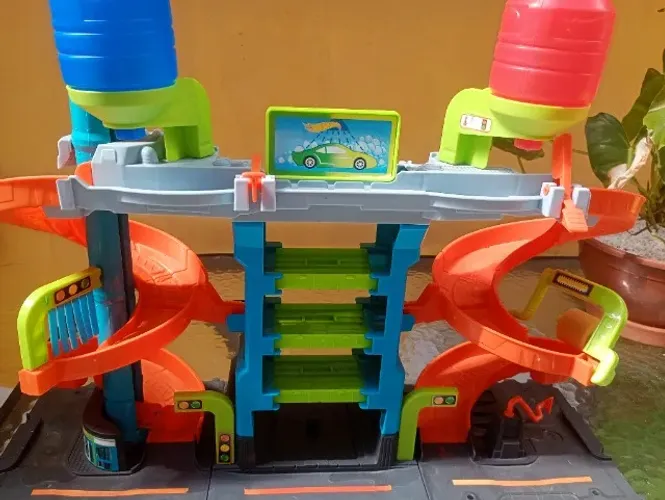 Lava rápido Hotwheels 