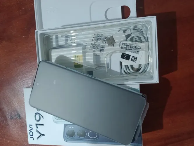 Vendo celular Jovi celular novo 0 todo bom pra vender logo 