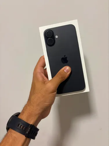 iPhone 16 256GB
