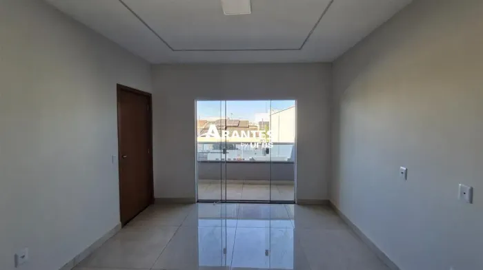 Apartamento com 67m² 2 quartos à venda no bairro Shopping Park