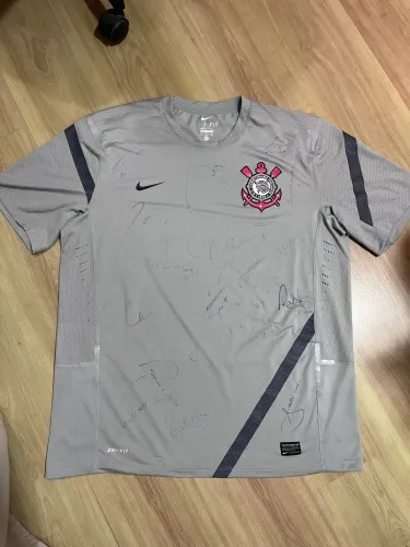 Camisa Corinthians treino 2012 autografada 