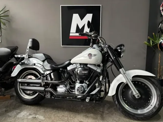 HARLEY-DAVIDSON SOFTAIL FAT BOY SPECIAL FLSTFB 2016 30.000km - Segundo dono - Baixa km