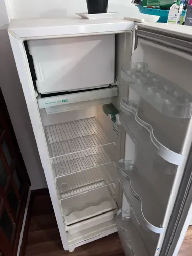 Refrigerador cônsul D?frost