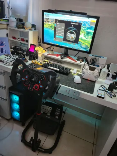 Volante Logitech g29 + Cockpit Extreme Simracing + Addons