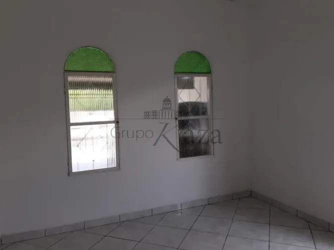 Casa Sobrado - Jardim Valparaiba - 4 Dormitórios - 162m².