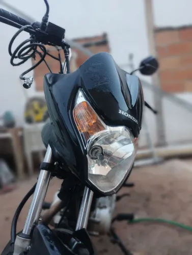 Titan completa 2009 liga leve e Disco Partida Eletrica