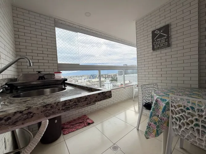Apartamento à venda na Guilhermina em Praia Grande com 2 dormitórios