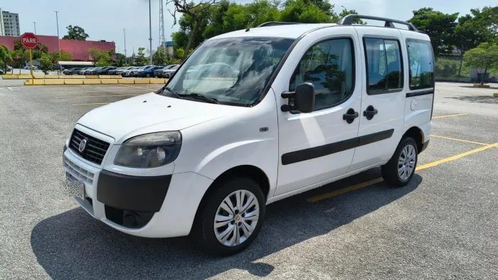 Fiat Doblo Essence 1.8 Flex 16V 5P 2021