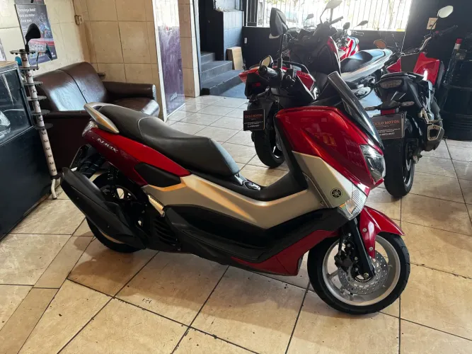 Yamaha Nmax 160 novinha