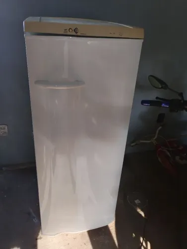 Geladeira Consul gelando muito bem entrego