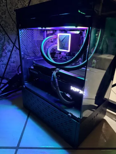 PC Gamer l Rx 9060xt 16gb l Ryzen 7 5700x l 16gb RAM ddr4 l 1tb SSD Nvme 4.0