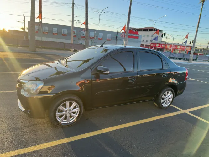 Toyota Etios XLS Sedan 1.5 Flex 16V 4P Aut. 2017