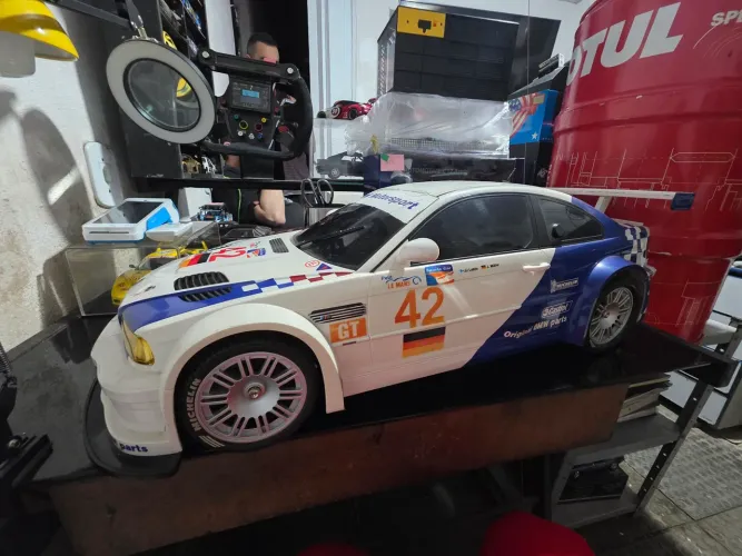 Miniatura 1:6 gigante muito grande BMG GT-R M3 Le mans #42 