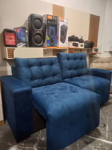 Sofá retrátil azul 