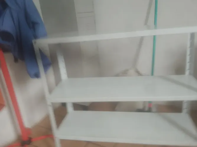 Prateleiras em aço