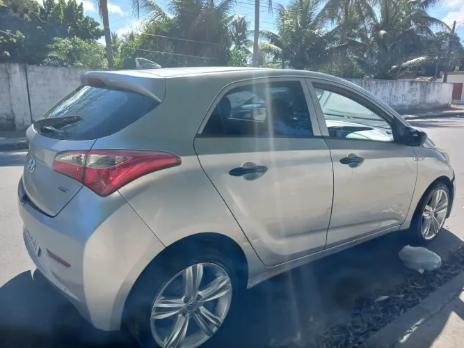 Hyundai HB20 Comf./c.plus/c.style 1.0 Flex 12V 2013
